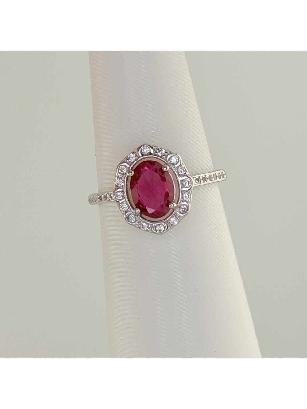 Ryze Party Ring Size 7 White Frost & Ruby Crush Crystal on .925 Sterling Silver